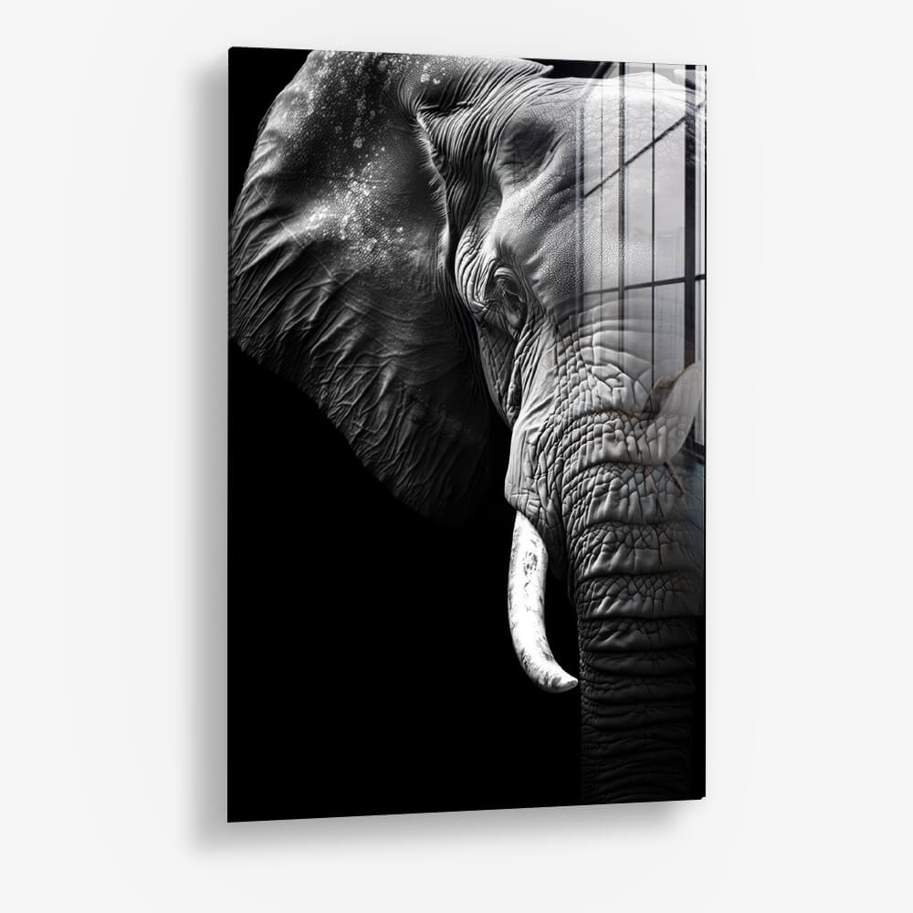 Monument of Strength – Glass