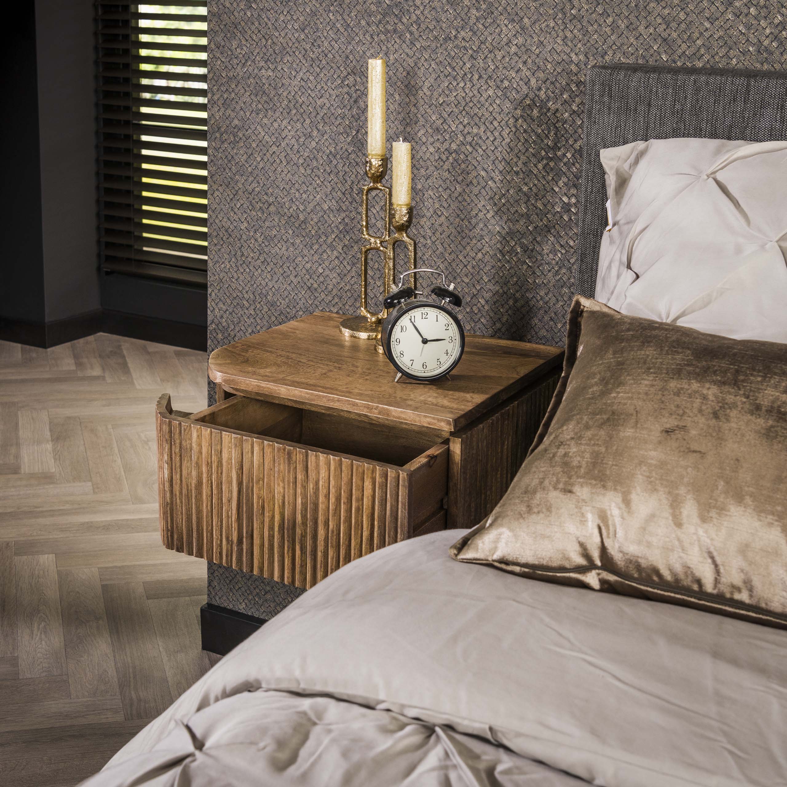 Juego de mesita de noche/2 ondas L+R redondeadas / Mango macizo color arena