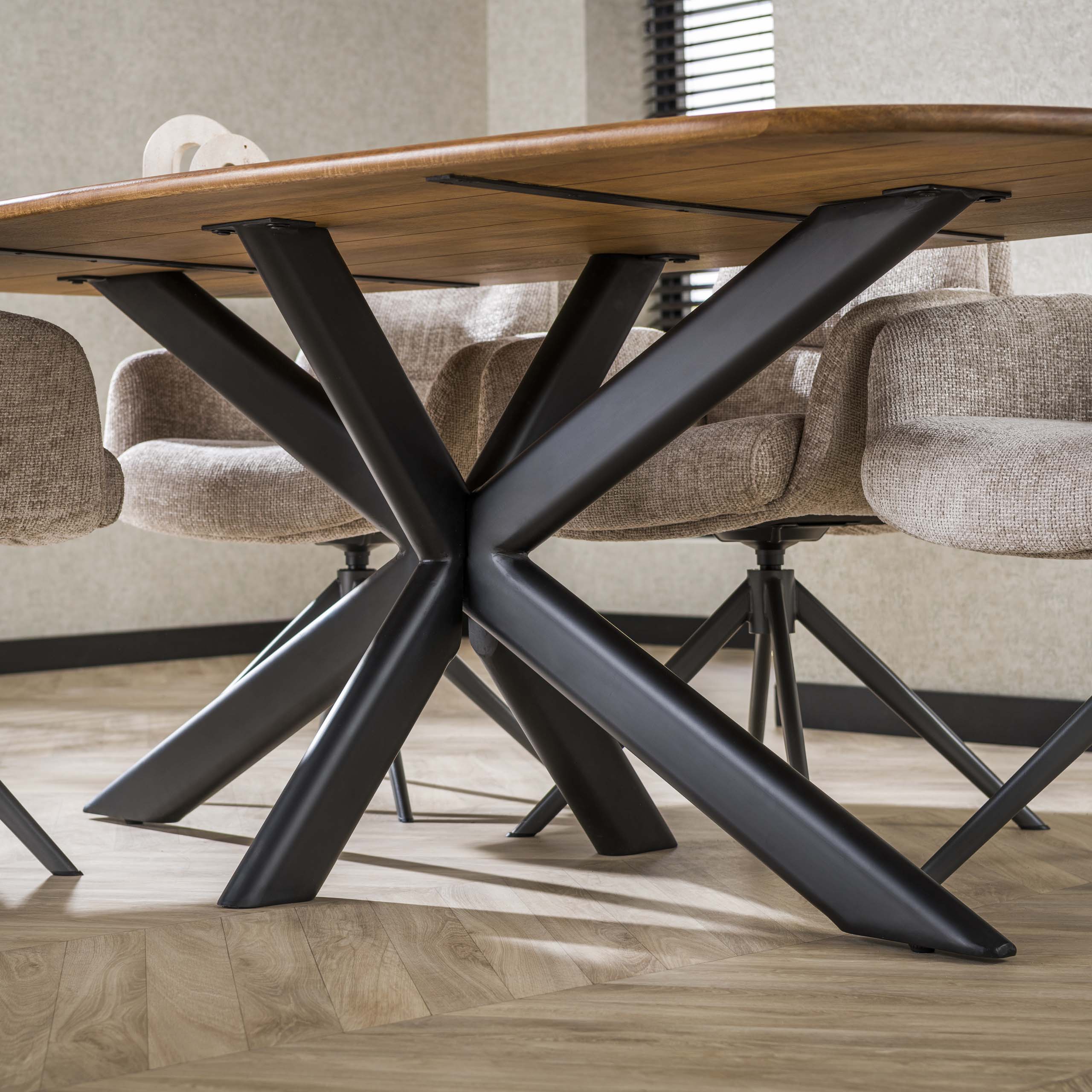 Cliff oval dining table 215 cm - Solid mango sand color