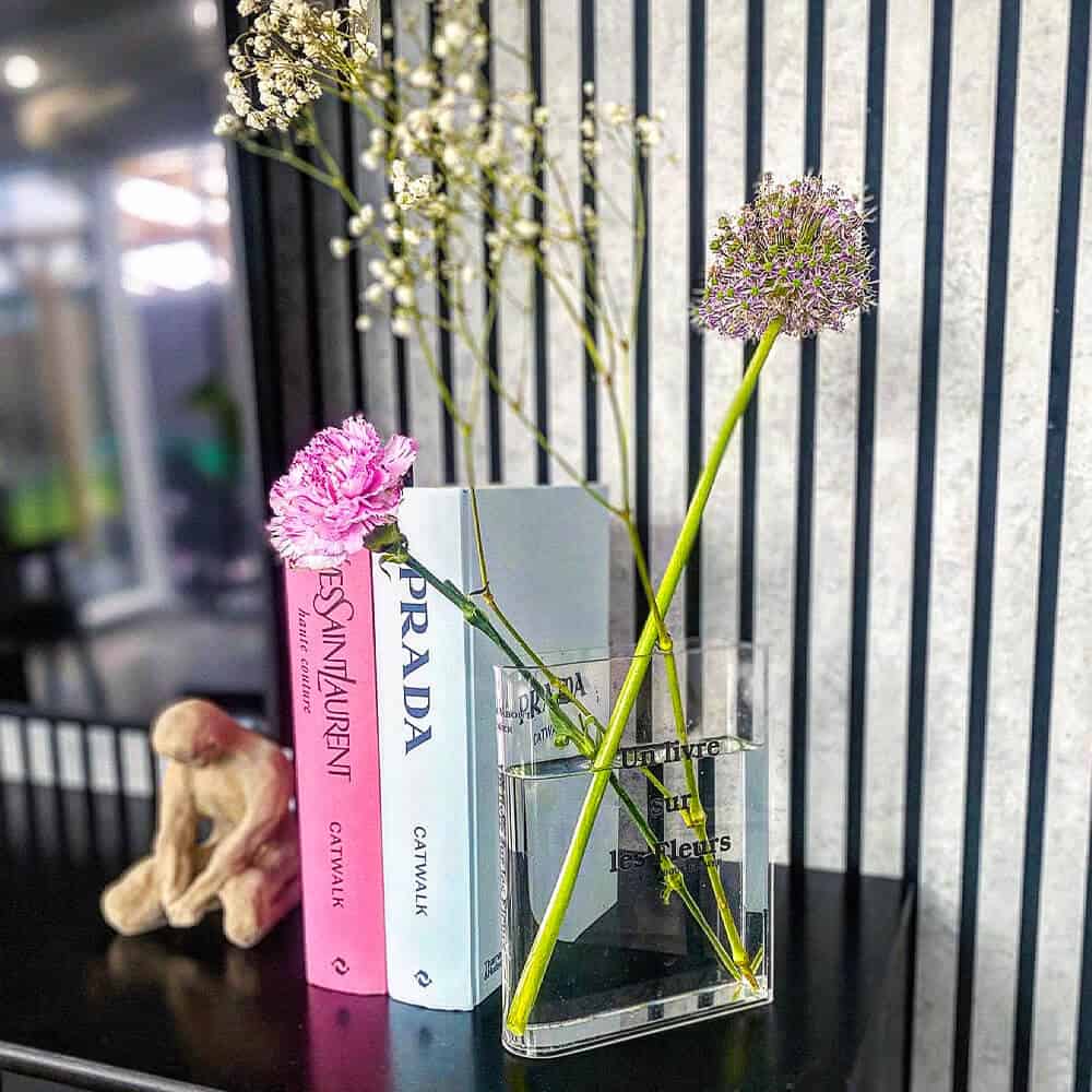 Dior Catwalk - Fashion Book