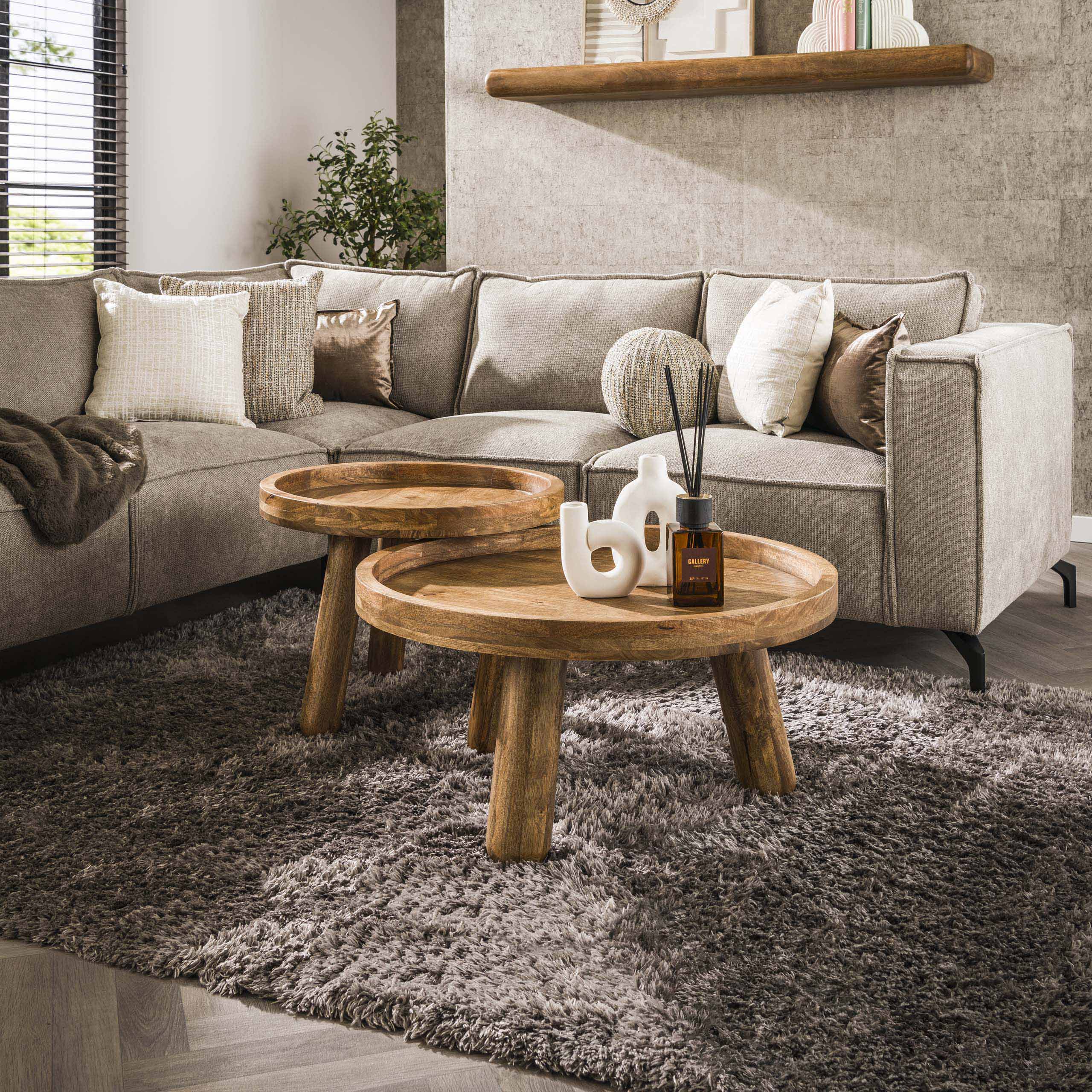 Tripod coffee table - set of 2 - Solid mango sand color