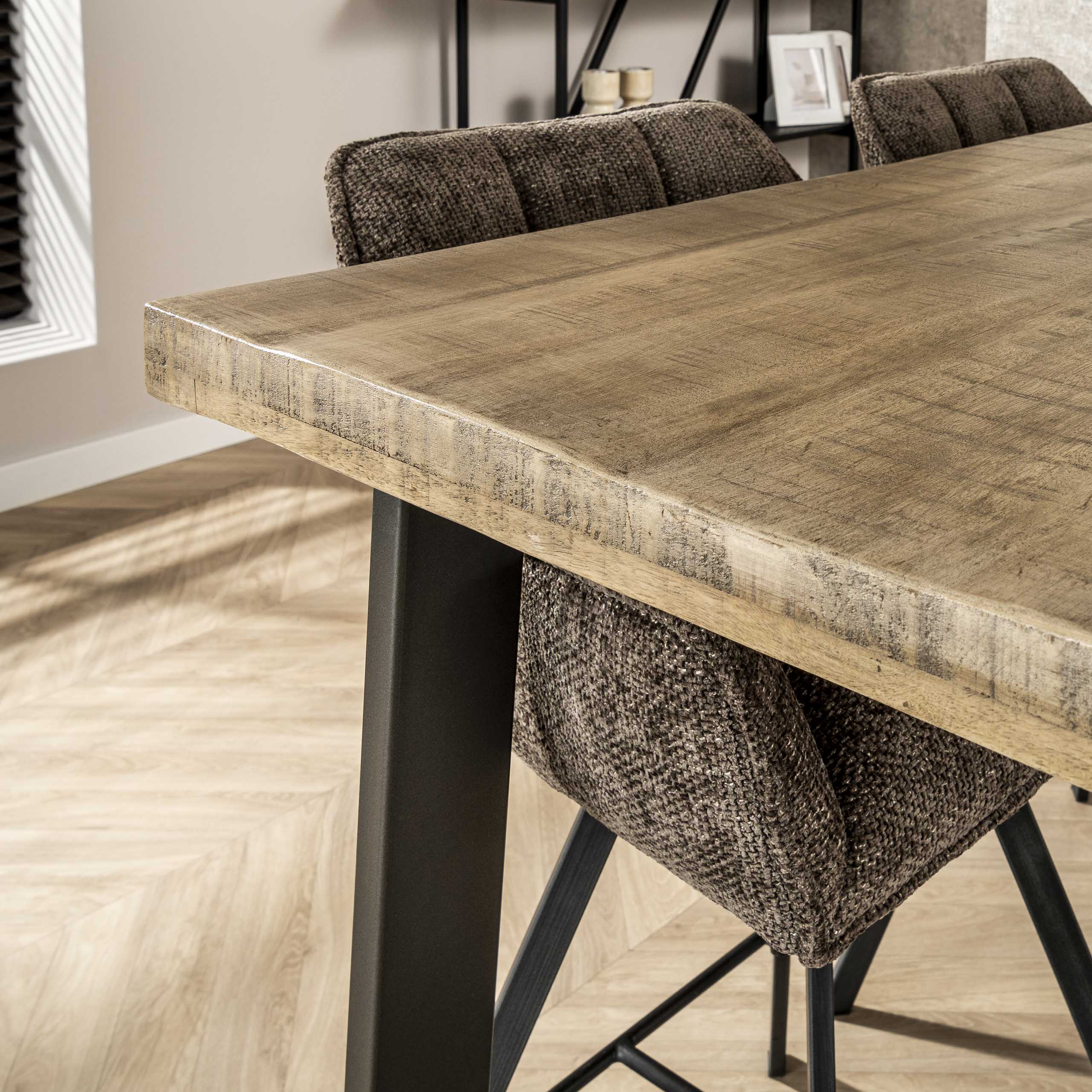 Bar table 135x70 solid trapezoidal / Solid mango white antique