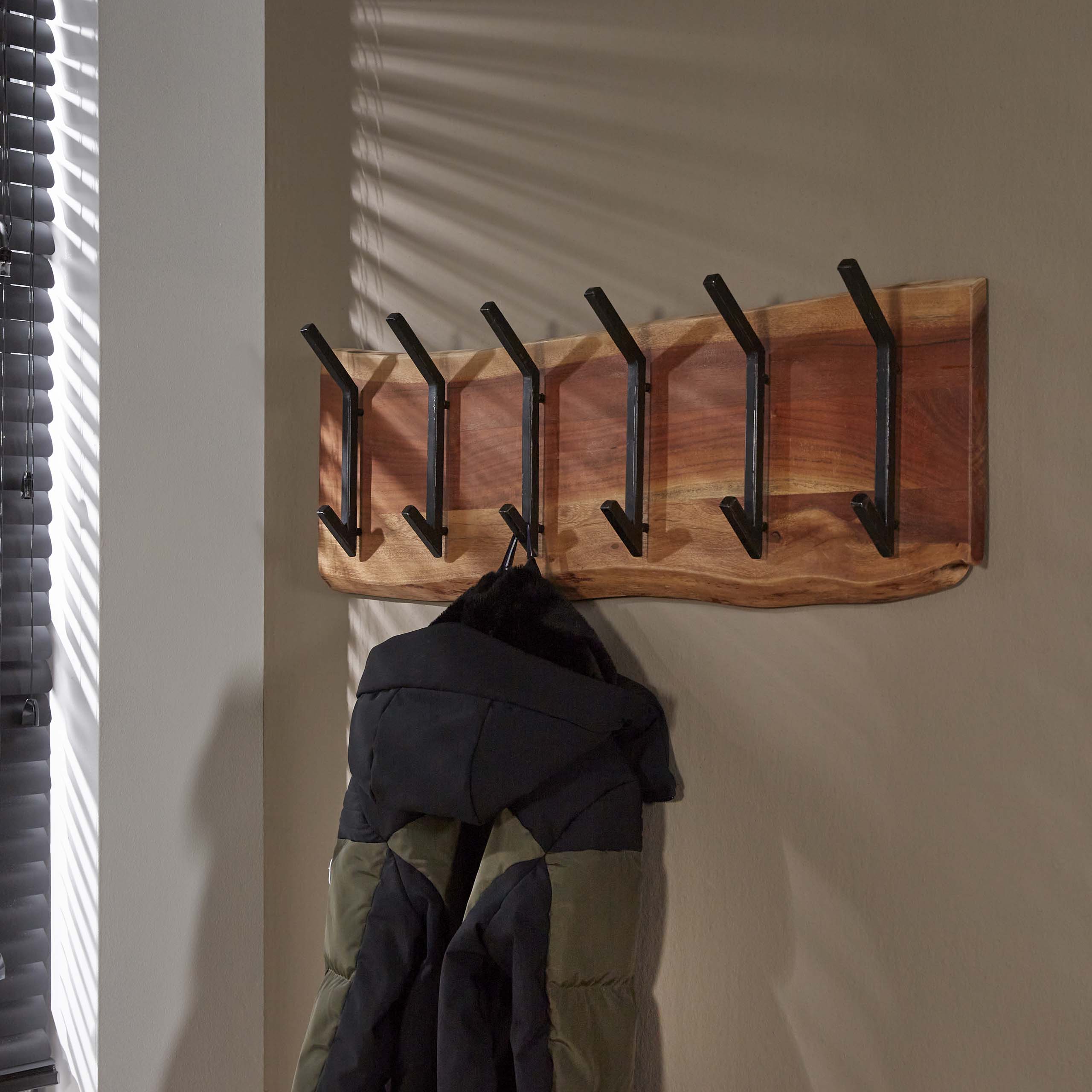 Coat rack Edge 2x6 hooks - Solid acacia