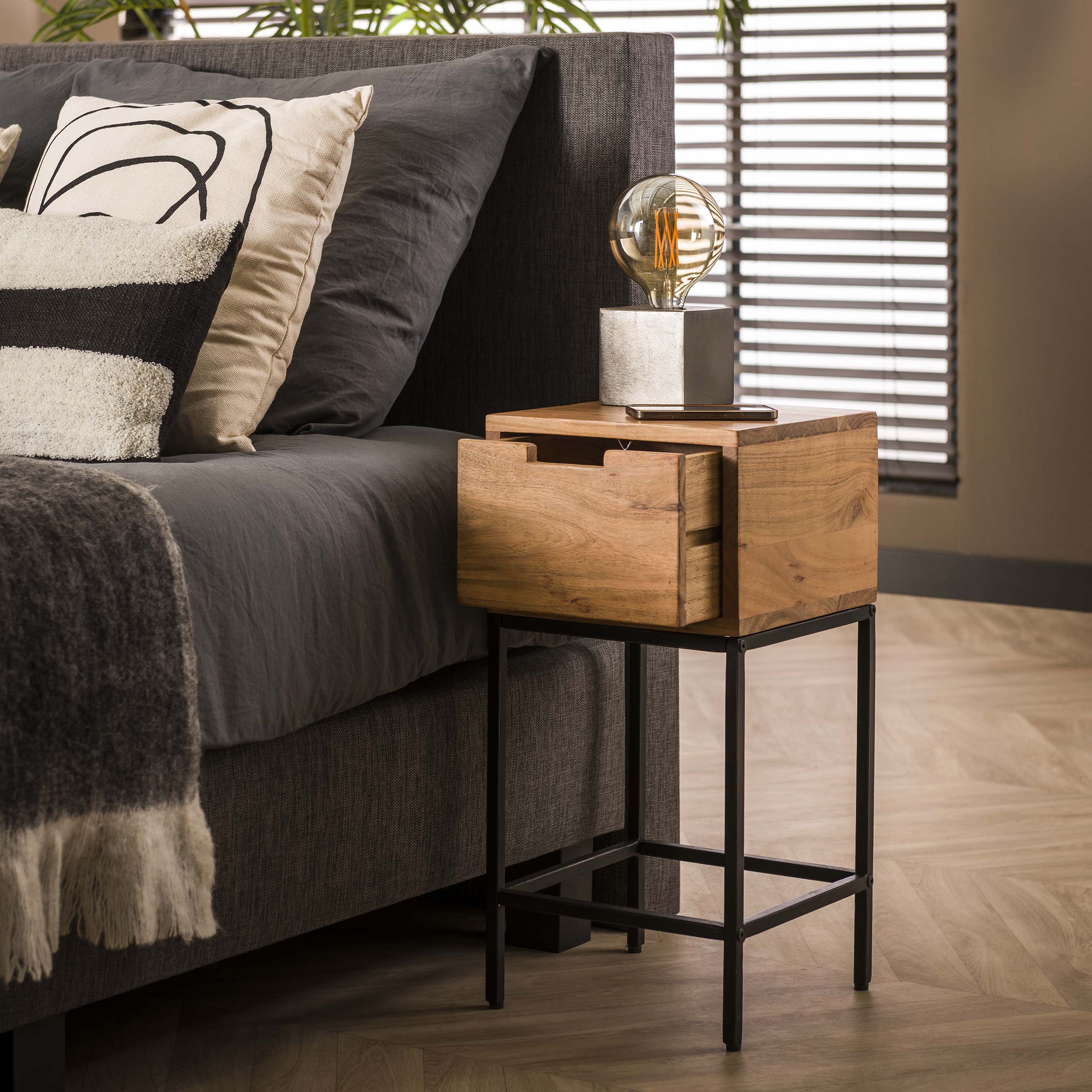 Bedside table Flat XS 1 drawer - Solid acacia