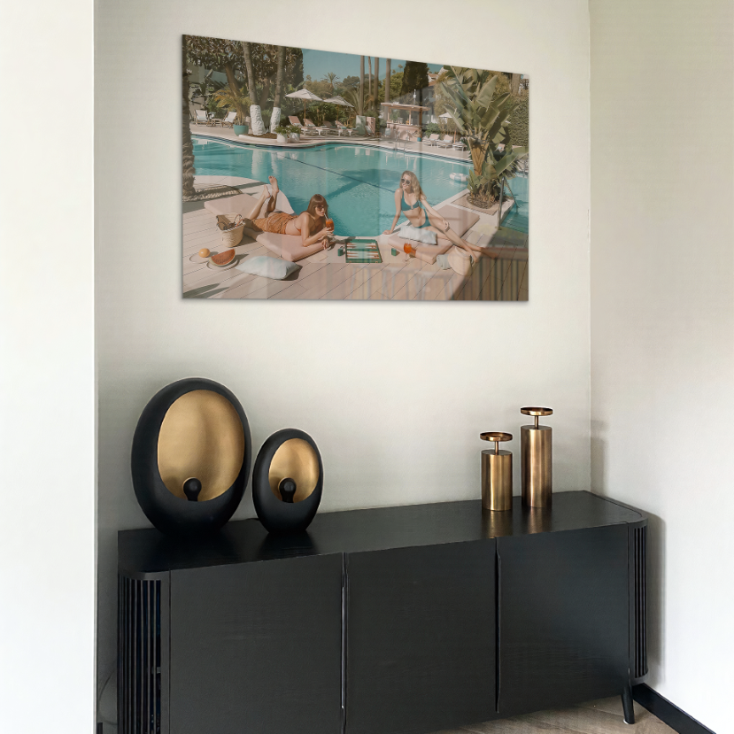 By the pool - Vidrio
