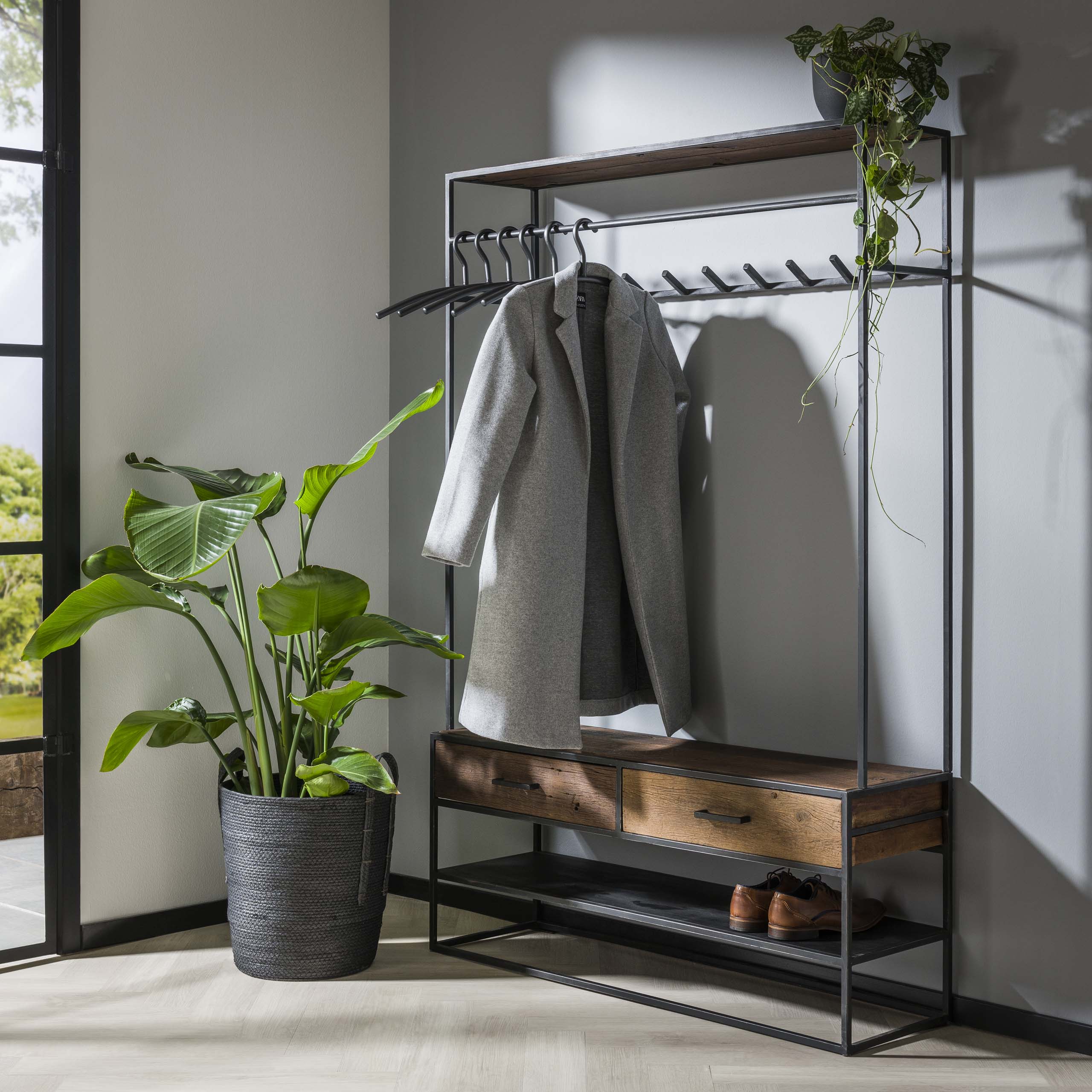 Wardrobe furniture 2L blend / Robust hardwood