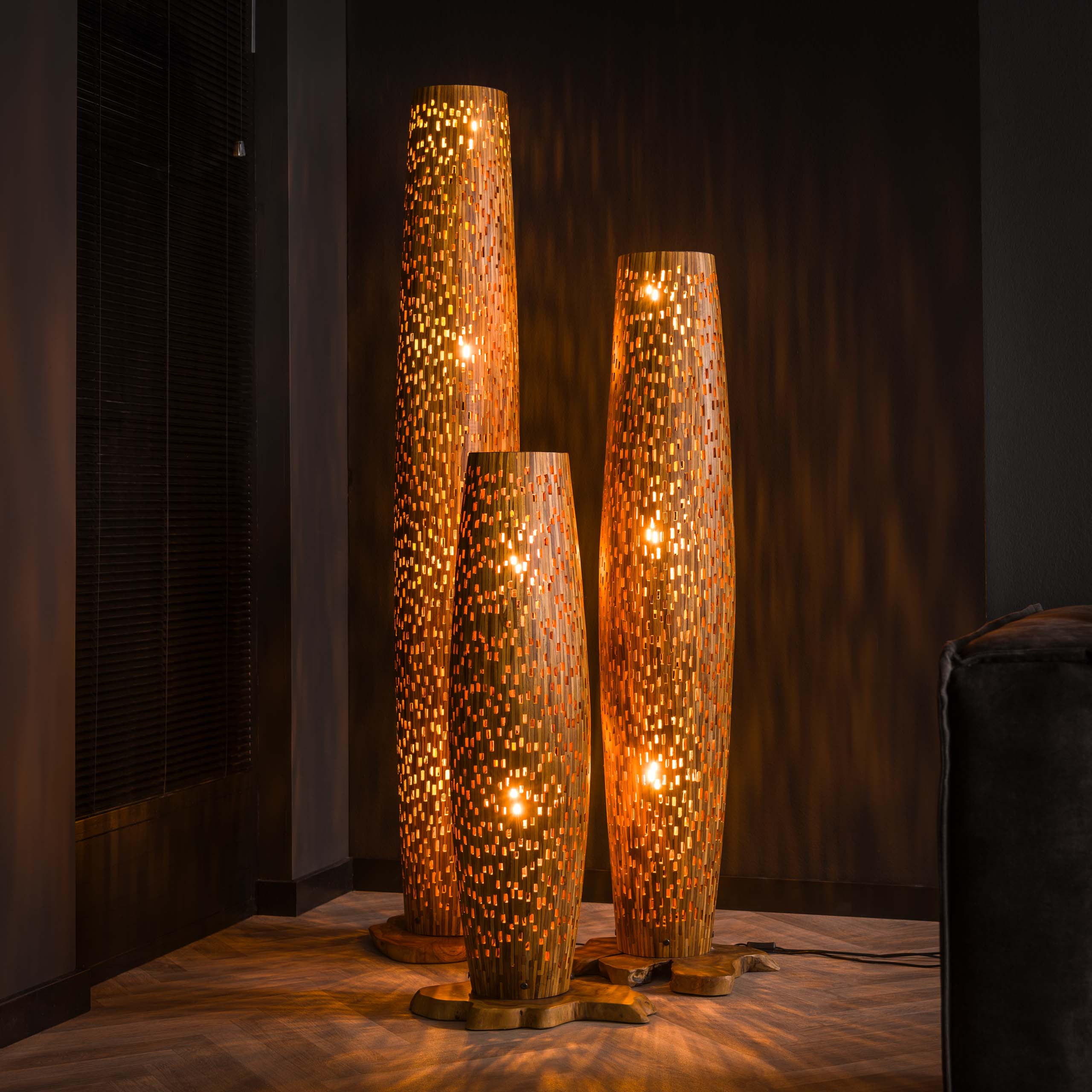 Lámpara de pie L barras / Madera maciza de teca reciclada