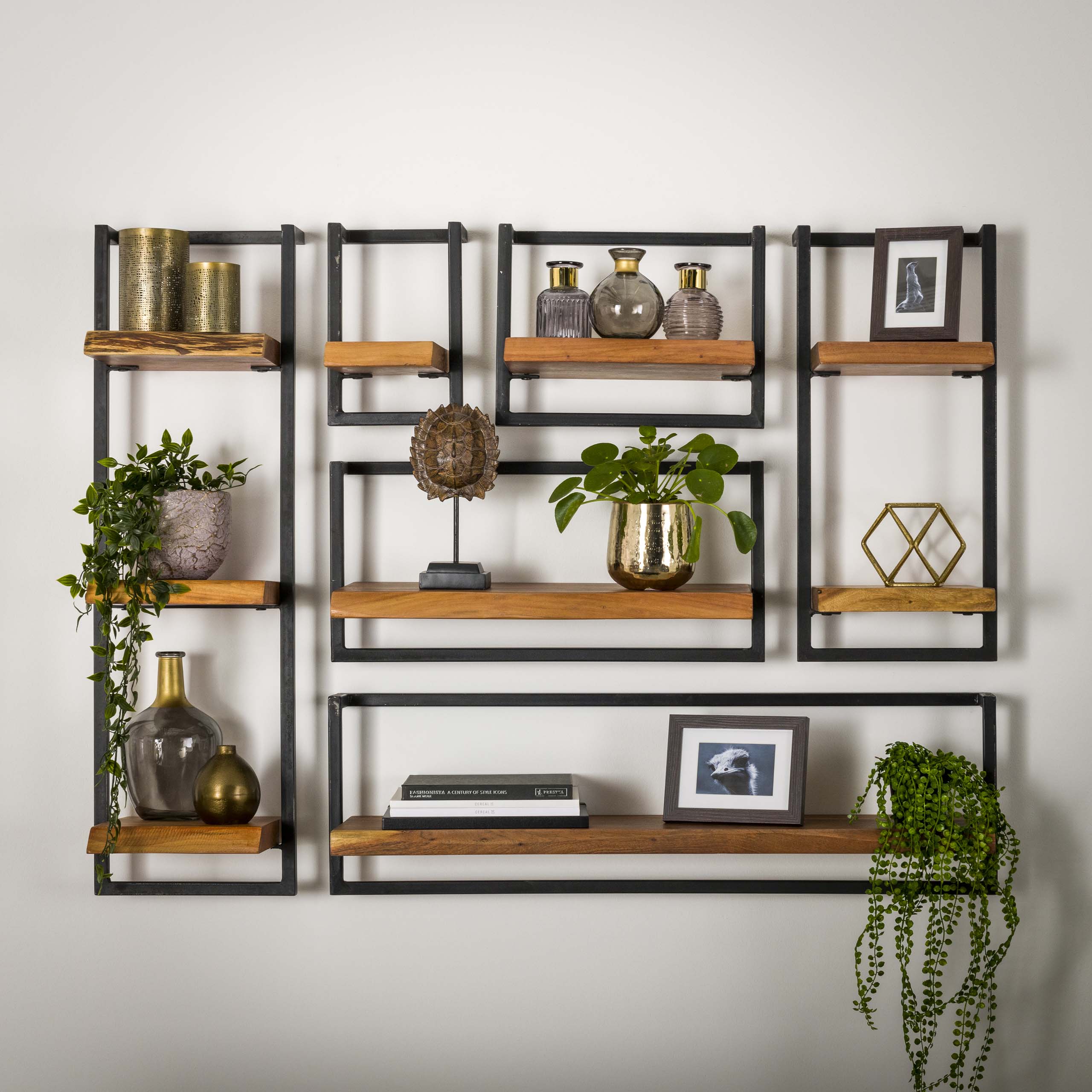 Wall shelf Rivé 30cm H=100cm