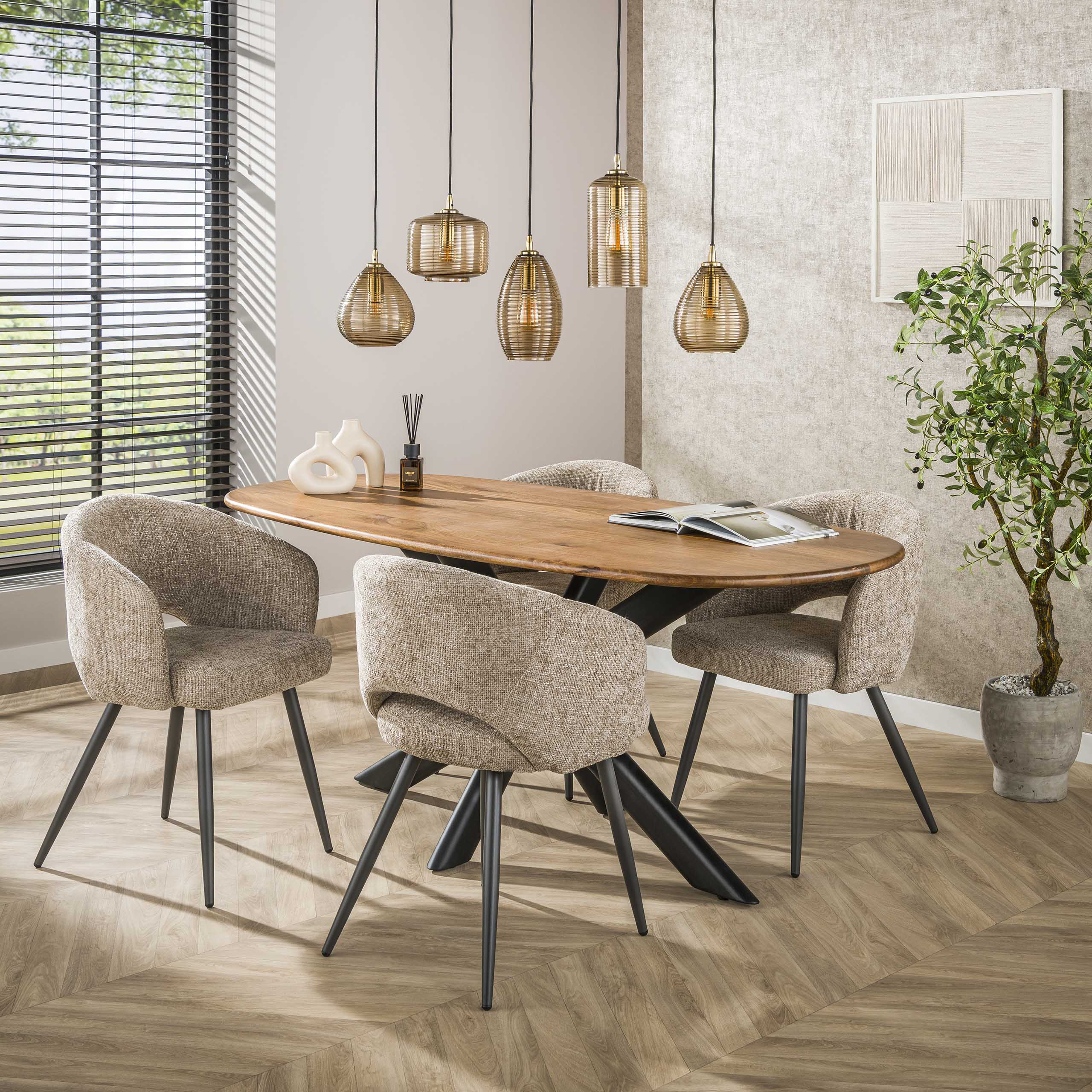 Cliff oval dining table 180 cm - Solid mango sand
