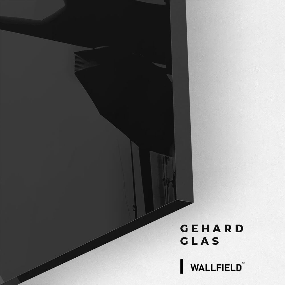 Body Black White – Glass