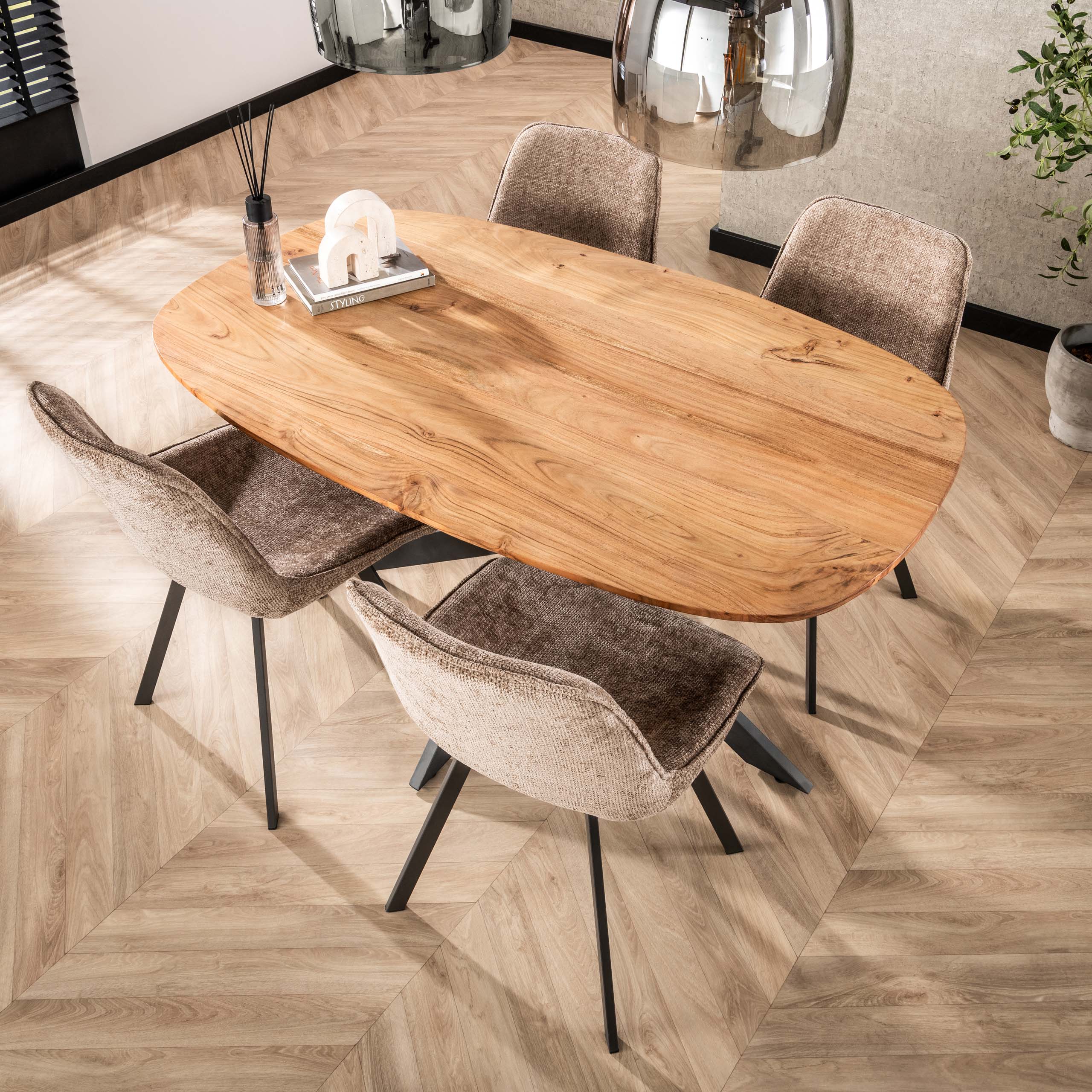 Dining table Arhus Solid oval 150 cm - Solid acacia