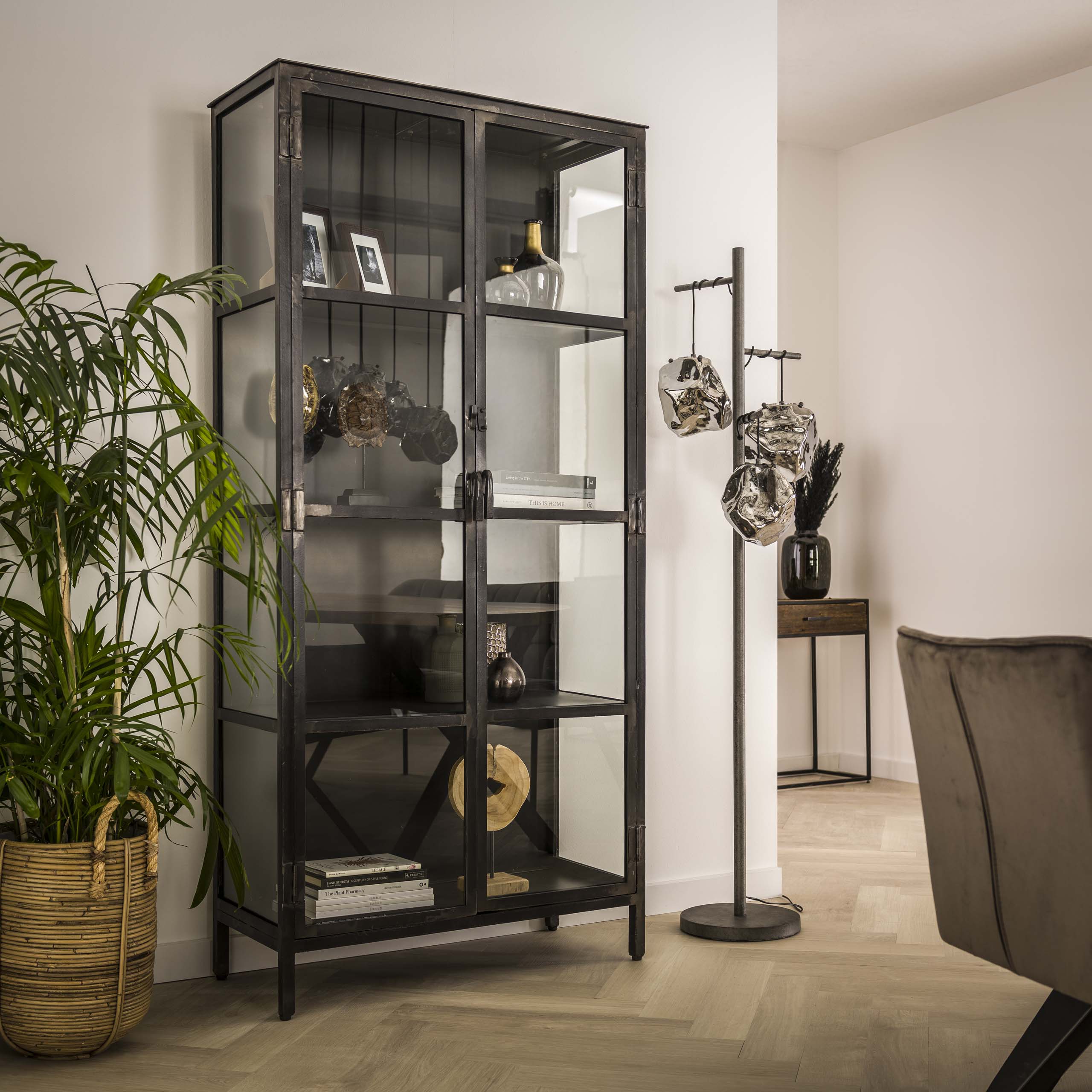 Display cabinet Rift metal 2 doors / Gun metal